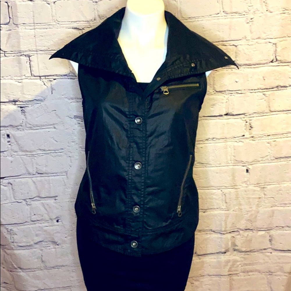 Fitted, rocker style DKNY vest
